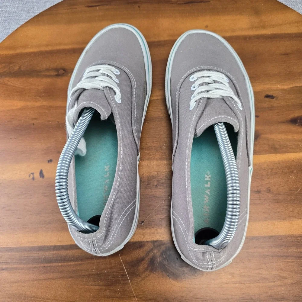 Airwalk Women's Canvas Sneakers Shoes Size 8 Gray Low Top Lace Up‎ Casual